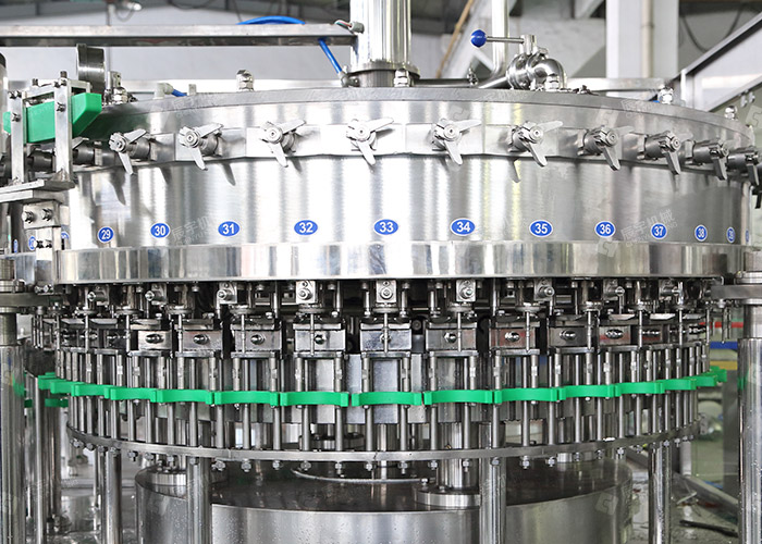 Carbonated Beverage / Soda Filling Machine